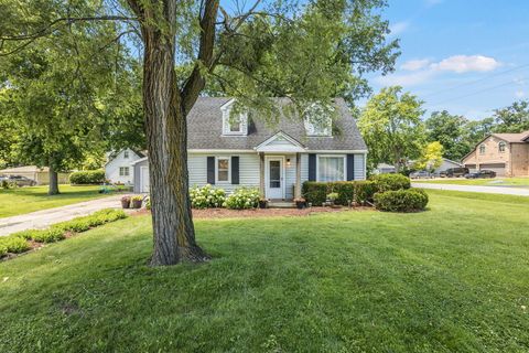 Photo of 7522 Arlene Avenue, Willowbrook, IL 60527 (MLS # 12678227)