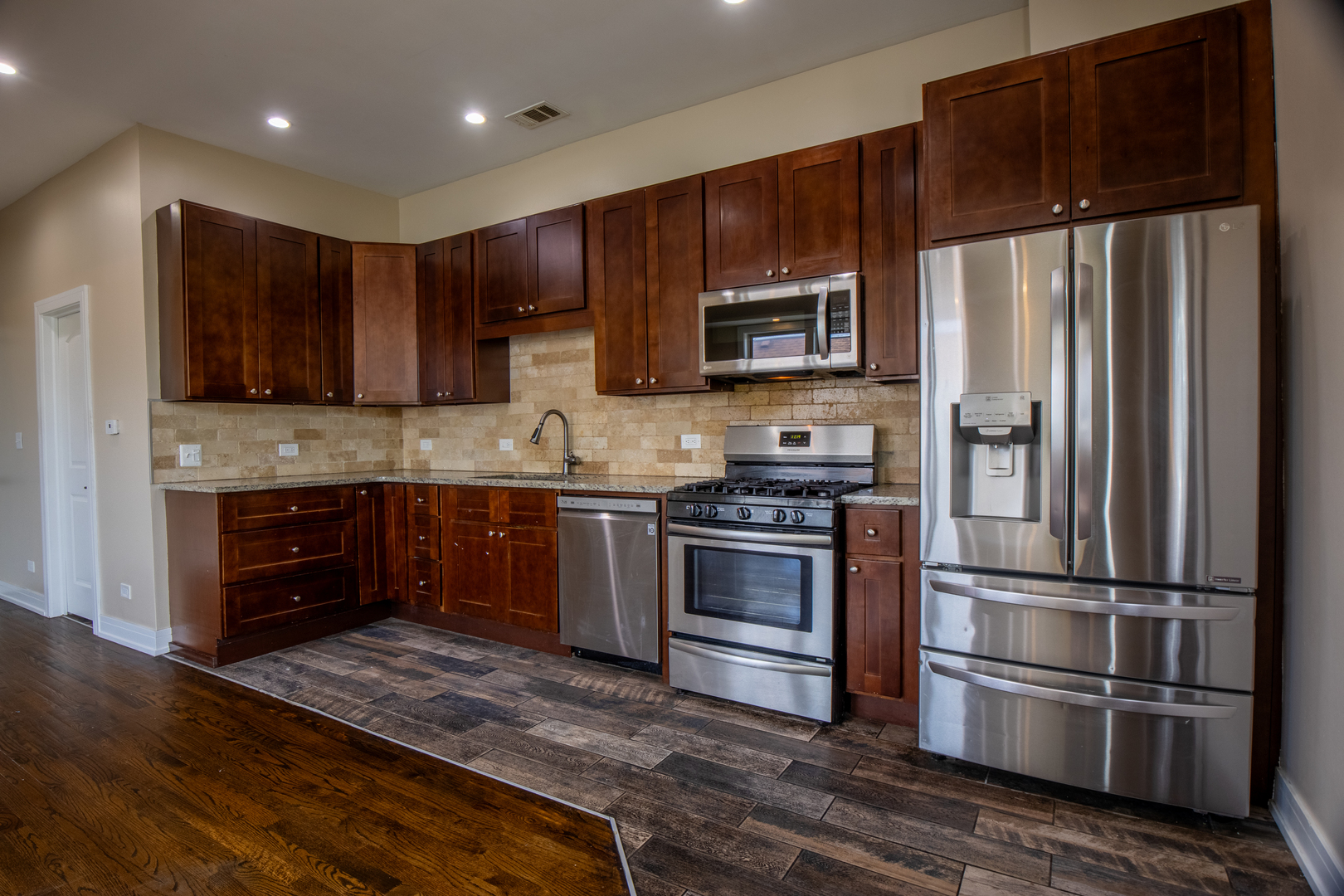 5040 W Berenice Avenue