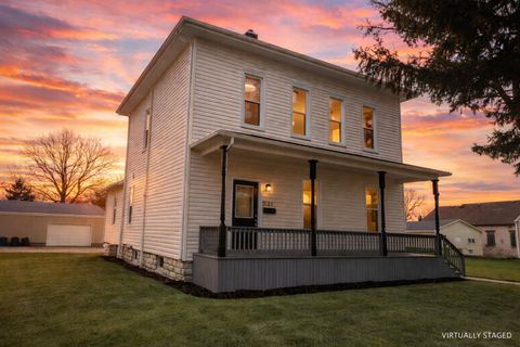 Tiny photo for 125 S Main Street, Clifton, IL 60927 (MLS # 12573132)