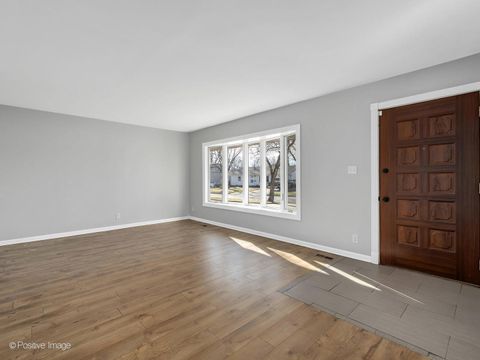 Tiny photo for 27 Hawthorne Lane, Streamwood, IL 60107 (MLS # 12563143)