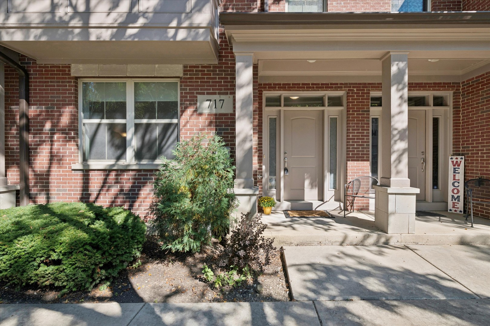 717 Summit Lane