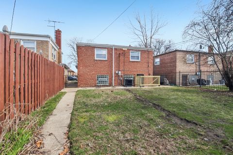 Tiny photo for 8630 S Michigan Avenue, Chicago, IL 60619 (MLS # 12605751)