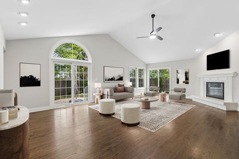 Tiny photo for 464 Park Barrington Drive, Barrington, IL 60010 (MLS # 12707582)
