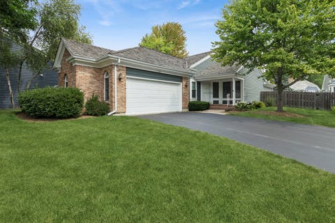 Tiny photo for 464 Park Barrington Drive, Barrington, IL 60010 (MLS # 12707582)