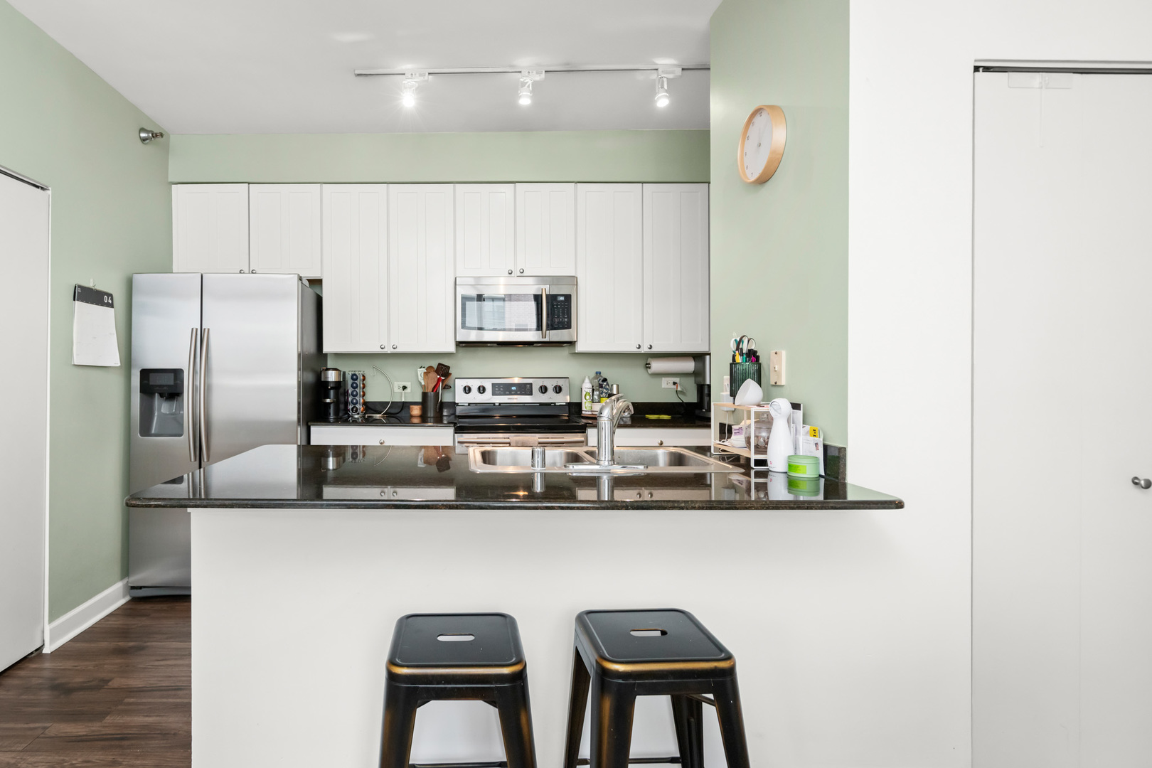 421 W Huron Street 1009