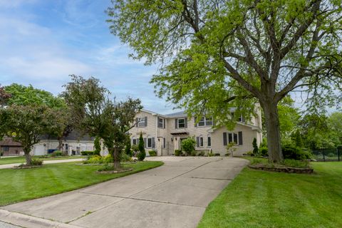 3745 Whirlaway Drive Northbrook IL 60062