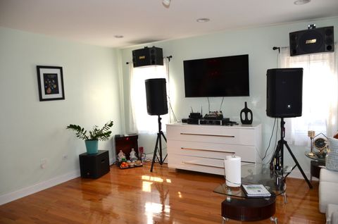 Tiny photo for 4923 W Winona Street, Chicago, IL 60630 (MLS # 12461264)