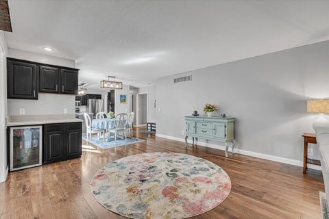 Tiny photo for 2520 Buckingham Avenue, Bettendorf, IA 52722 (MLS # 12700219)