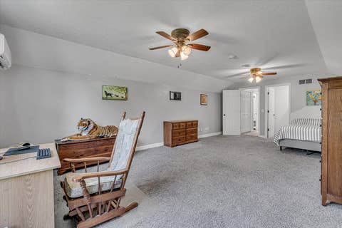 Tiny photo for 2520 Buckingham Avenue, Bettendorf, IA 52722 (MLS # 12700219)