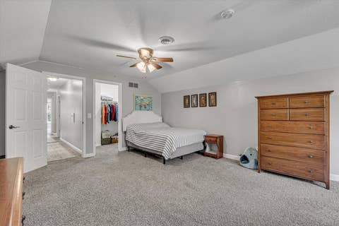 Tiny photo for 2520 Buckingham Avenue, Bettendorf, IA 52722 (MLS # 12700219)