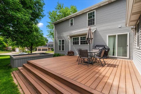Tiny photo for 2520 Buckingham Avenue, Bettendorf, IA 52722 (MLS # 12700219)
