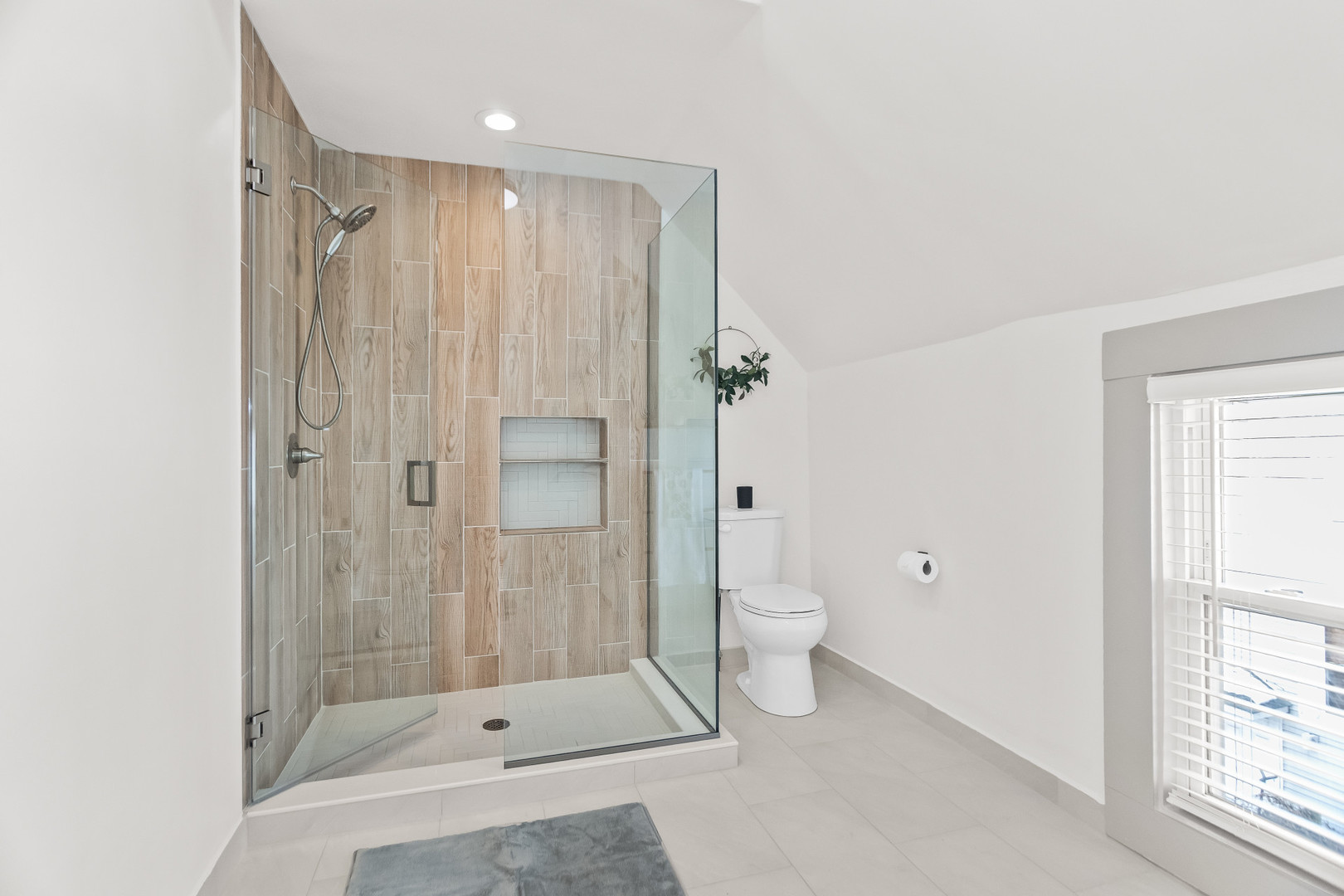 2846 N Troy Street 2