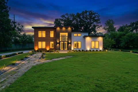 Tiny photo for 10155 5th Ave Cut Off Avenue, Countryside, IL 60525 (MLS # 12729643)