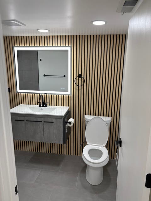 Tiny photo for 7606 S Paxton Avenue, Chicago, IL 60649 (MLS # 12676245)