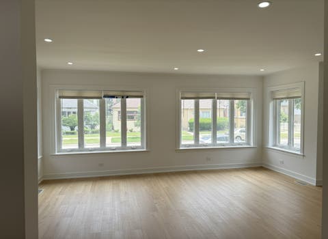 Tiny photo for 7606 S Paxton Avenue, Chicago, IL 60649 (MLS # 12676245)