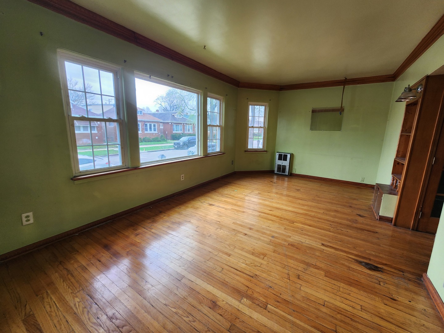 8716 S Laflin Street