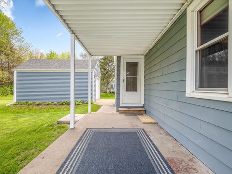 Tiny photo for 5417 Hollis Avenue, Loves Park, IL 61111 (MLS # 12642581)