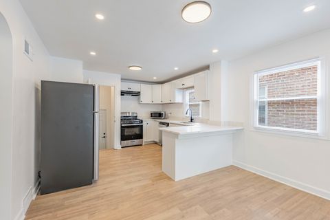 Tiny photo for 7511 S Damen Avenue, Chicago, IL 60620 (MLS # 12521475)