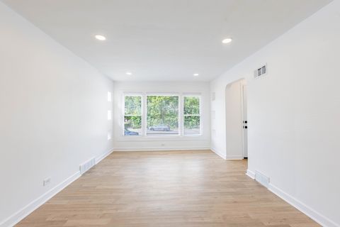 Tiny photo for 7511 S Damen Avenue, Chicago, IL 60620 (MLS # 12521475)