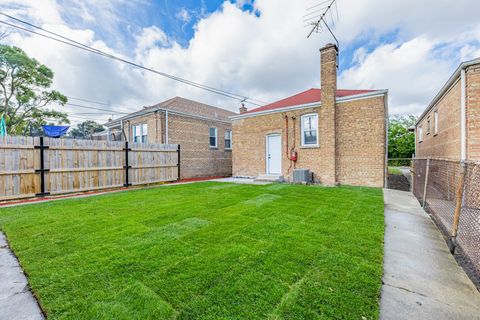Tiny photo for 7511 S Damen Avenue, Chicago, IL 60620 (MLS # 12521475)