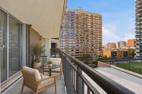 Tiny photo for 6007 N Sheridan Road #6H, Chicago, IL 60660 (MLS # 12764706)