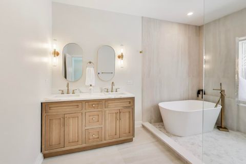 Tiny photo for 280 Blackhawk Road, Riverside, IL 60546 (MLS # 12571495)