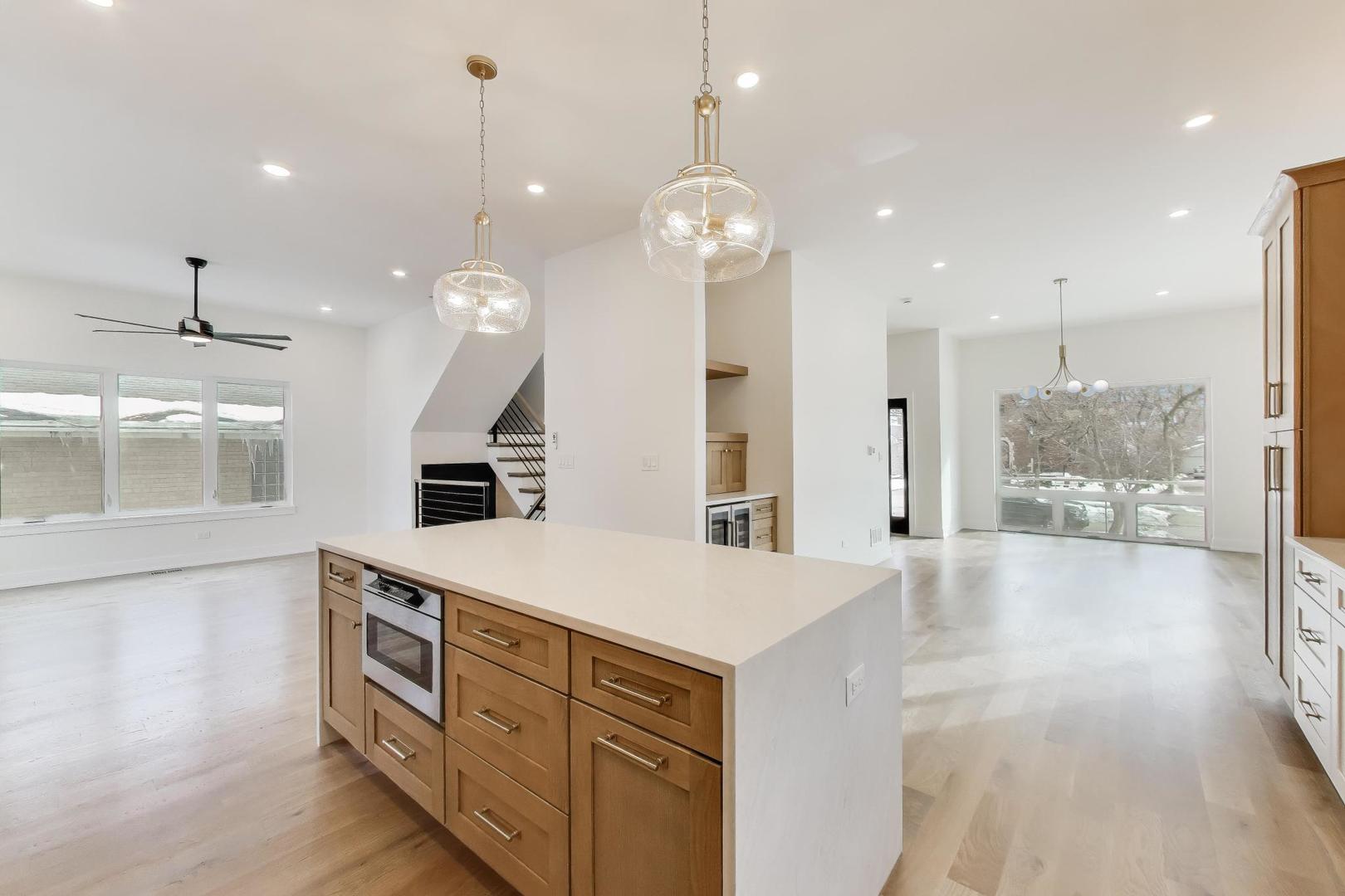 Riverside, Illinois, 60546, United States, 5 Bedrooms Bedrooms, ,4 BathroomsBathrooms,Residential,Active,2019493