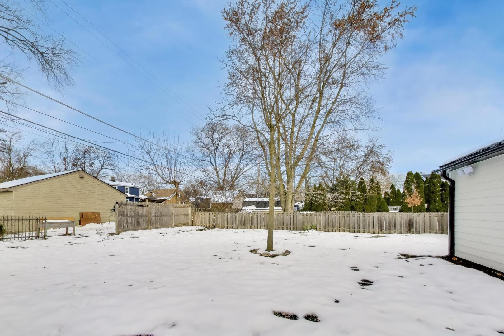 Riverside, Illinois, 60546, United States, 5 Bedrooms Bedrooms, ,4 BathroomsBathrooms,Residential,Active,2019493