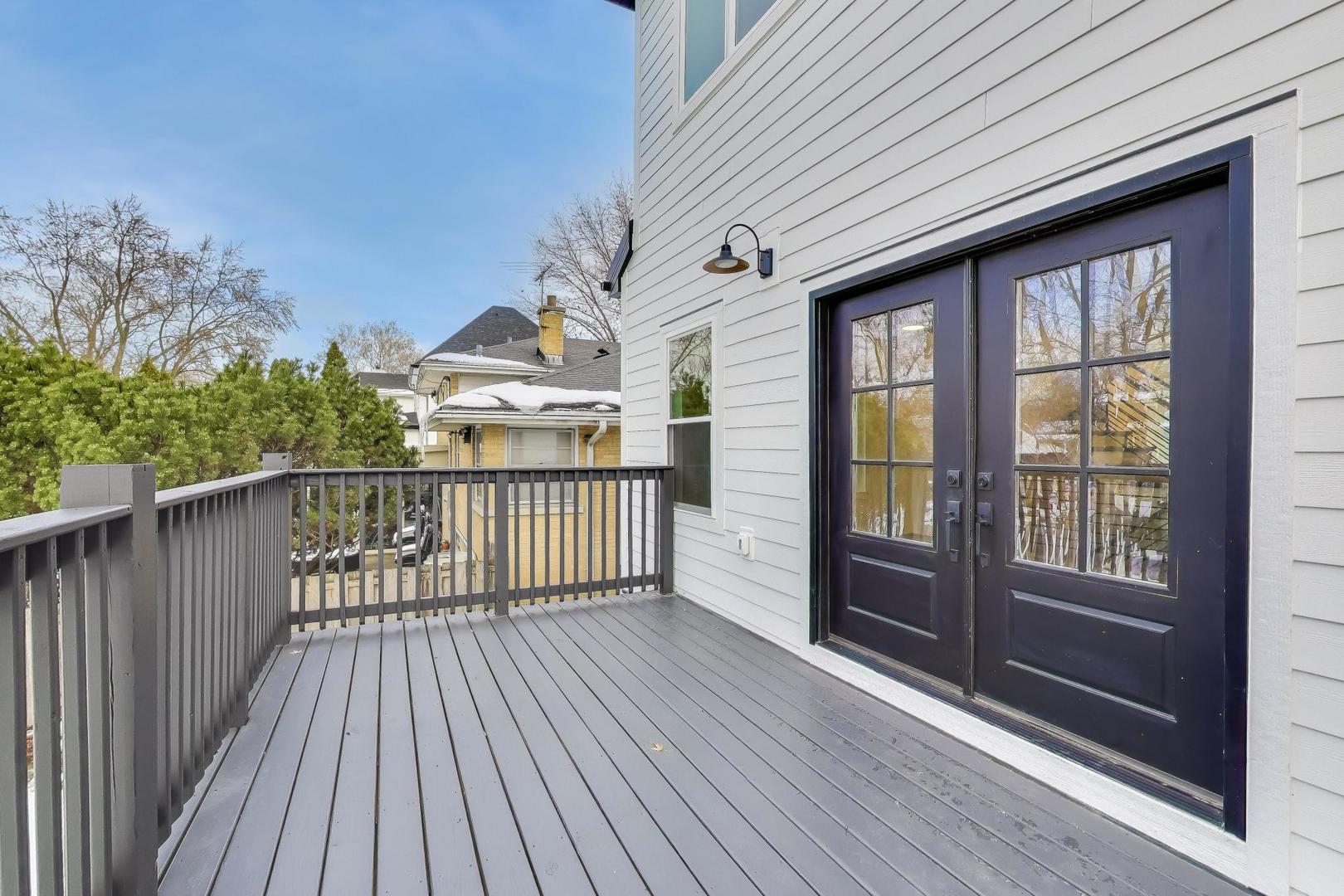 Riverside, Illinois, 60546, United States, 5 Bedrooms Bedrooms, ,4 BathroomsBathrooms,Residential,Active,2019493