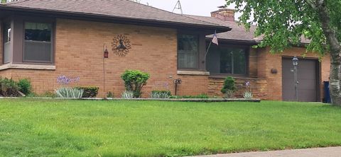 708 S Gretta Avenue Waukegan IL 60085