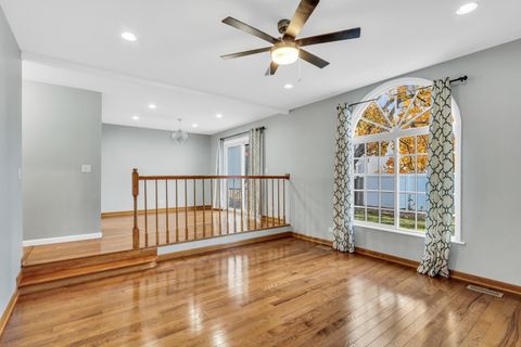 Tiny photo for 5315 Cypress Circle, Gurnee, IL 60031 (MLS # 12520241)