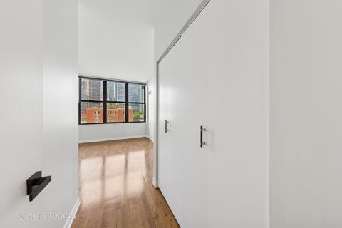 Tiny photo for 330 N Jefferson Street #602, Chicago, IL 60661 (MLS # 12437031)