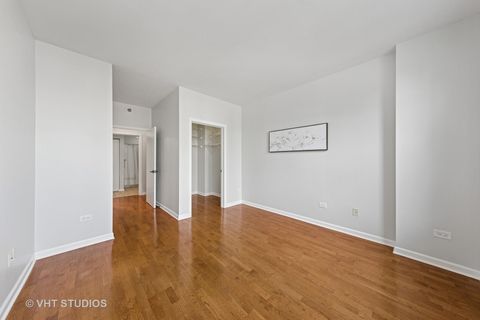 Tiny photo for 330 N Jefferson Street #602, Chicago, IL 60661 (MLS # 12437031)