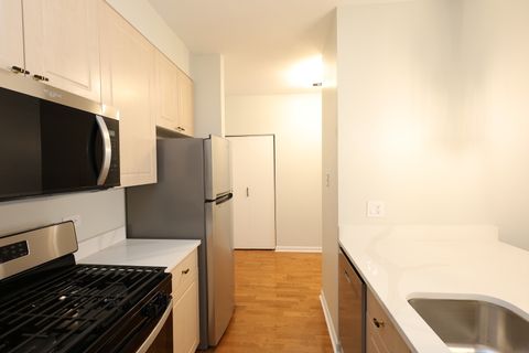 Tiny photo for 330 N Jefferson Street #602, Chicago, IL 60661 (MLS # 12437031)