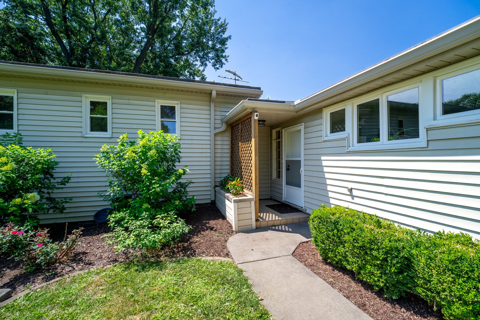 1052 Fenno Drive