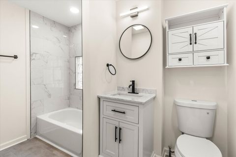 Tiny photo for 332 North Avenue, Aurora, IL 60505 (MLS # 12525668)