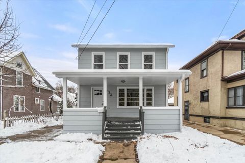 Photo of 332 North Avenue, Aurora, IL 60505 (MLS # 12525668)