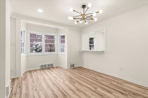 Tiny photo for 332 North Avenue, Aurora, IL 60505 (MLS # 12525668)