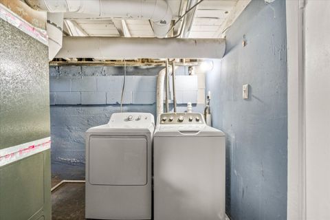 Tiny photo for 332 North Avenue, Aurora, IL 60505 (MLS # 12525668)