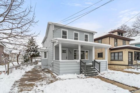 Tiny photo for 332 North Avenue, Aurora, IL 60505 (MLS # 12525668)