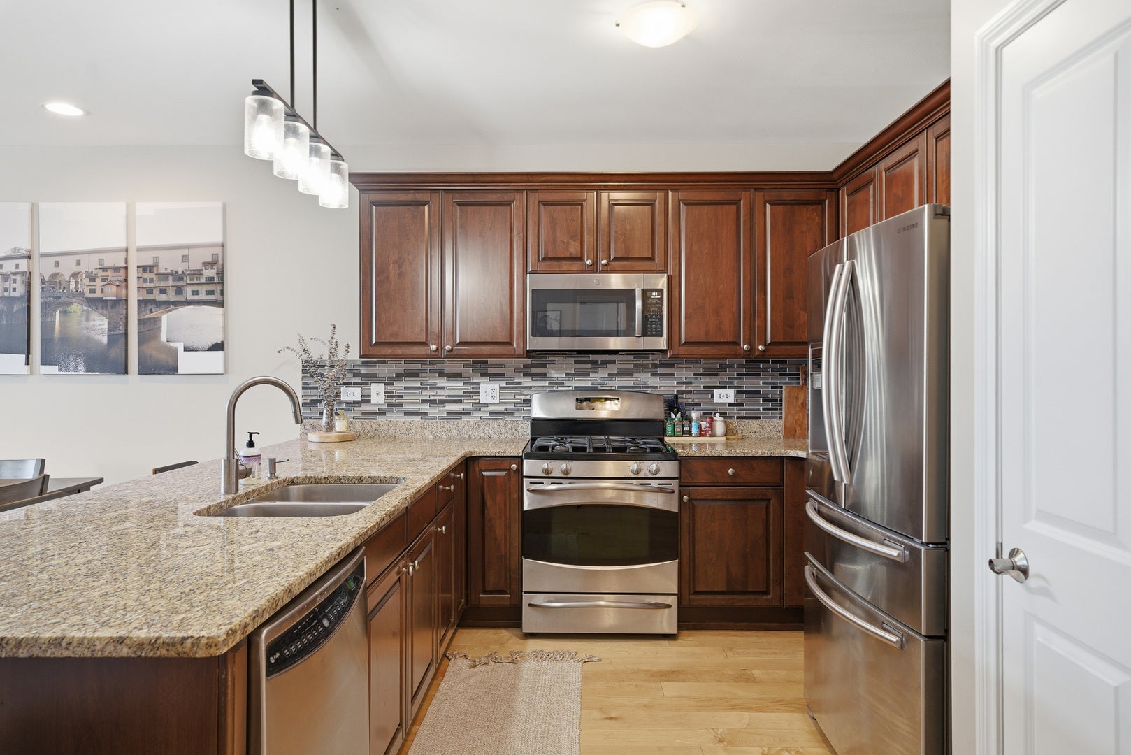 120 N NORTHWEST Highway 207