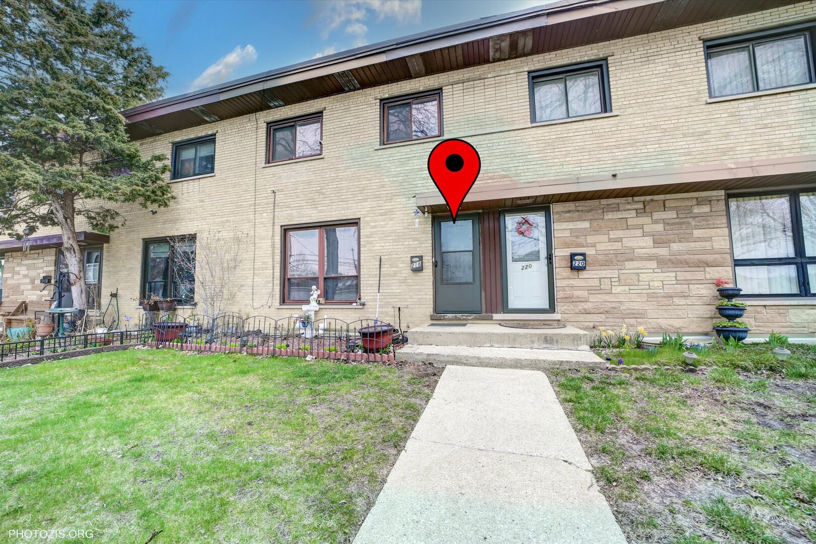 218 E Highland Avenue