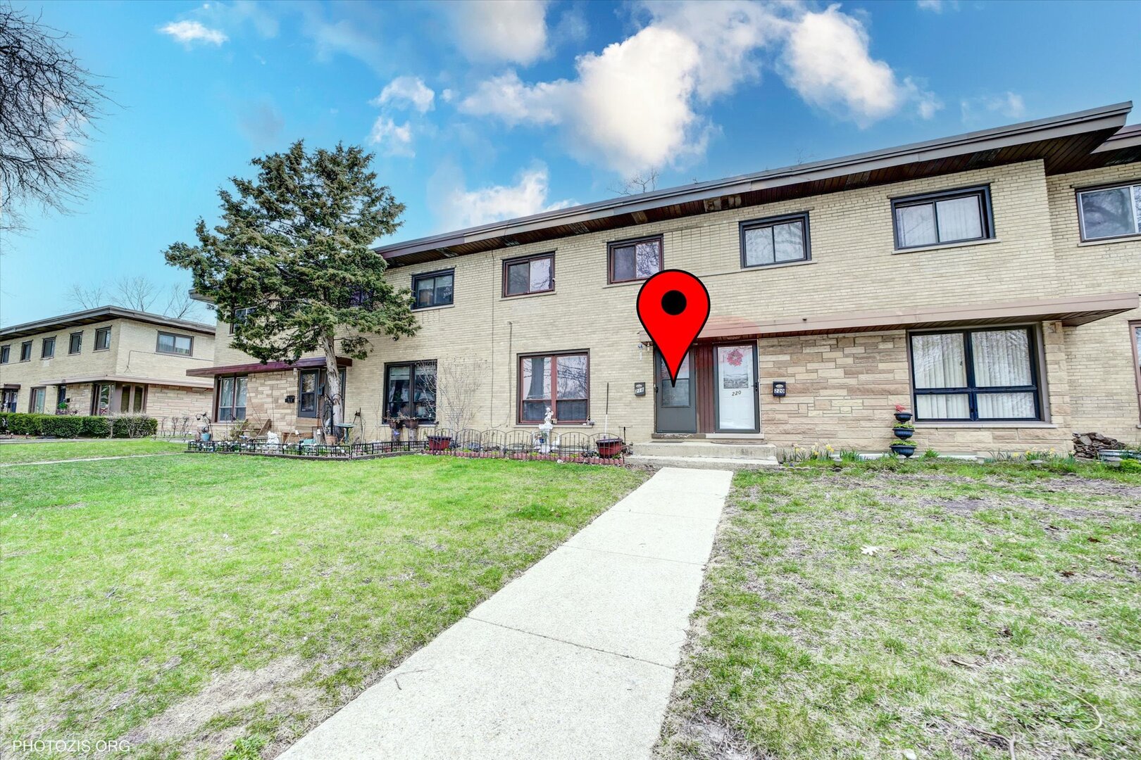 218 E Highland Avenue