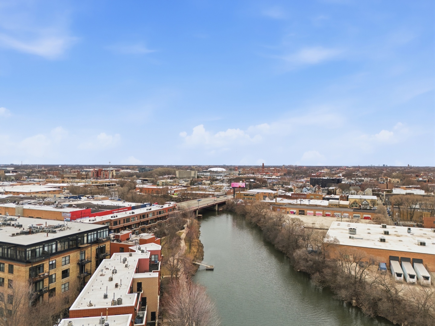 2307 W Wolfram Street 312