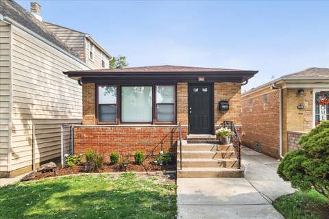 Photo of 4840 W Gunnison Street, Chicago, IL 60630 (MLS # 12715350)