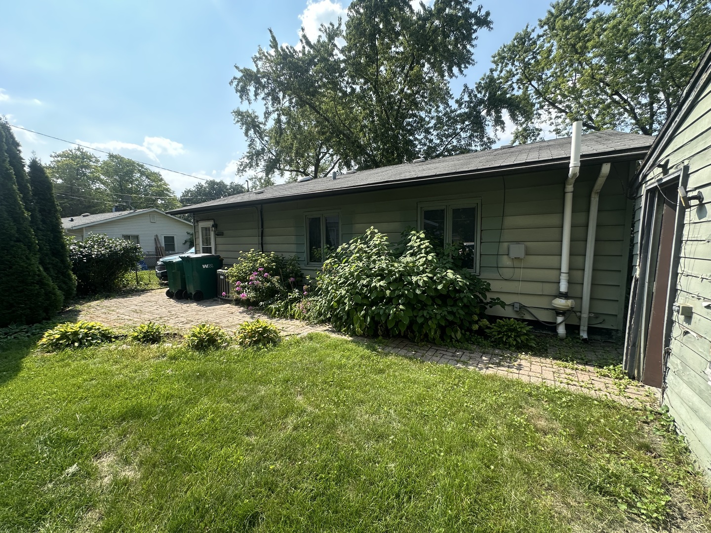 1009 Mccameron Avenue