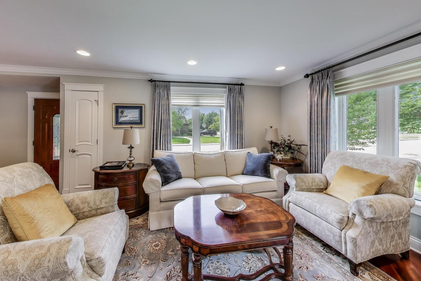 3472 W North Shore Avenue