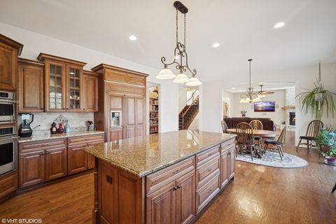 Tiny photo for 7 Preston Court, Lincolnshire, IL 60069 (MLS # 12561208)