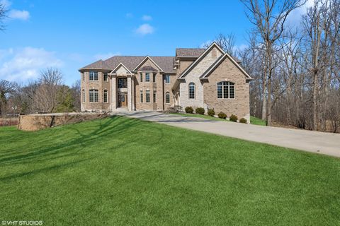 Photo of 7 Preston Court, Lincolnshire, IL 60069 (MLS # 12561208)