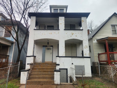 Photo of 18 W 114th Street, Chicago, IL 60628 (MLS # 12678579)